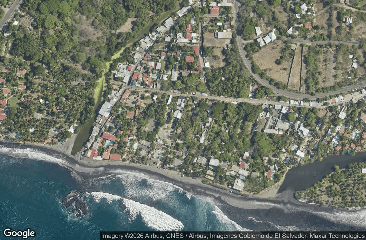 Satellite view: Tight on the peak — read the wave
