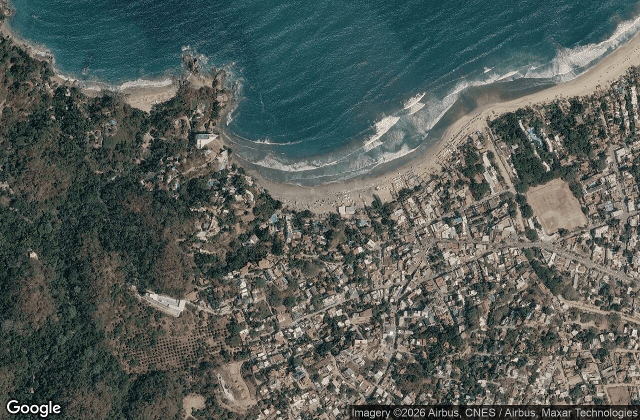 Satellite view: Zoomed to Sayulita main beach